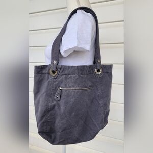 Aeropostlw Stylish Gray Tote Bag!